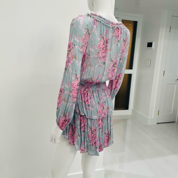 Chiffon light dress - Picture 4 of 8